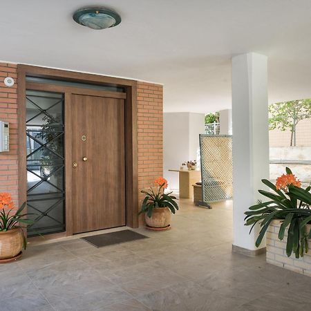 Glyfada'S Cosy Apartments Athena Bagian luar foto