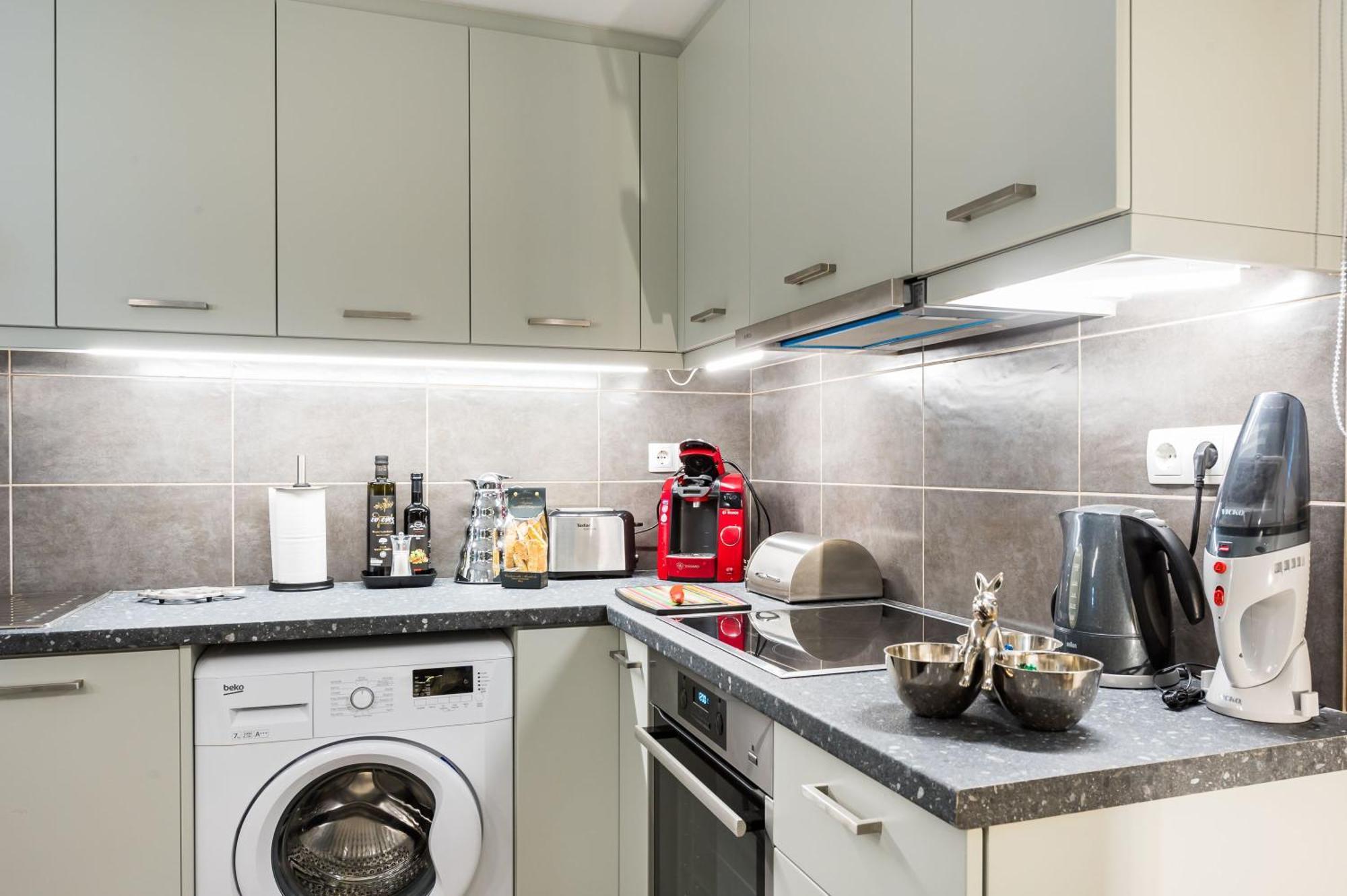 Glyfada'S Cosy Apartments Athena Bagian luar foto
